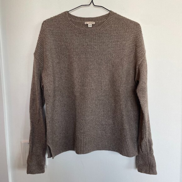 GAP Light Brown Soft Cashmere Wool Feel Sweater - Picture 1 of 4